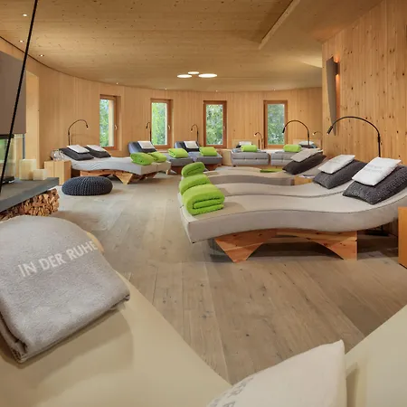 Naturhotel Waldklause 5*