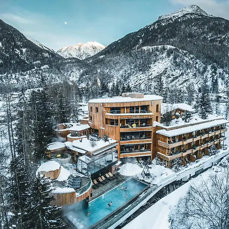 Naturhotel Waldklause Hotel Längenfeld